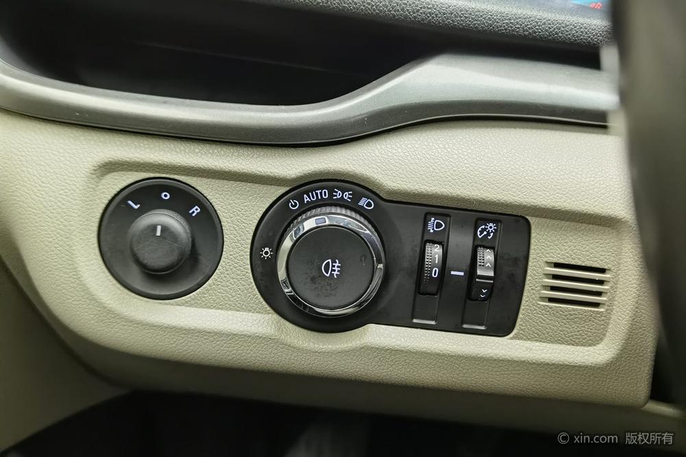 Buick Excelle Модель 2018 года 15T Manual Elite National V – фото 16