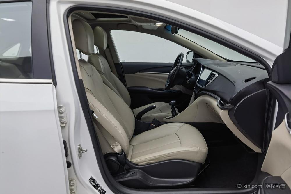 Buick Excelle Модель 2018 года 15T Manual Elite National V – фото 24