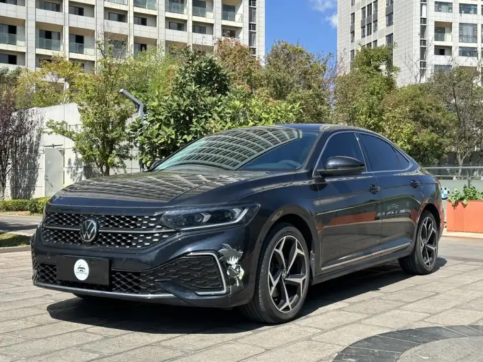 Volkswagen Passat 2023 Model Facelift 330TSI Starry sky Deluxe Edition – фото 1