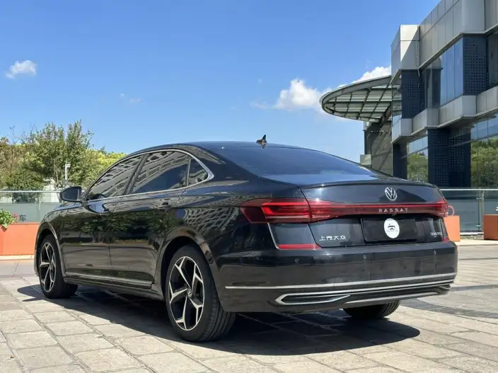 Volkswagen Passat 2023 Model Facelift 330TSI Starry sky Deluxe Edition – фото 5