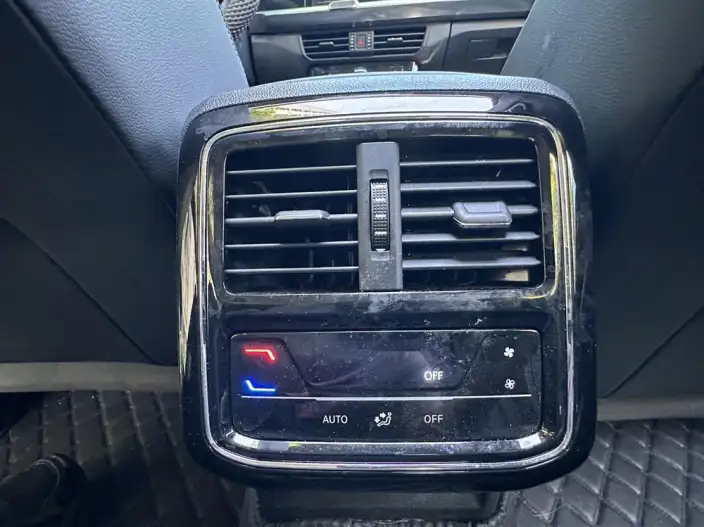 Volkswagen Passat 2023 Model Facelift 330TSI Starry sky Deluxe Edition – фото 8