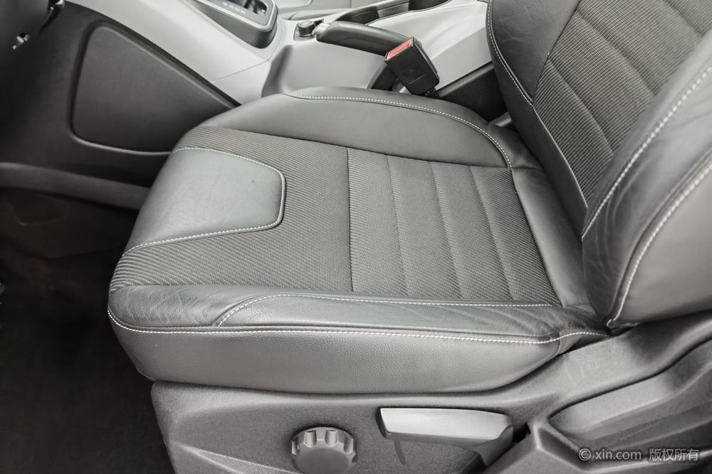Ford Kuga 2013 модификация 1.6L GTDi 2WD Fashion тип – фото 18