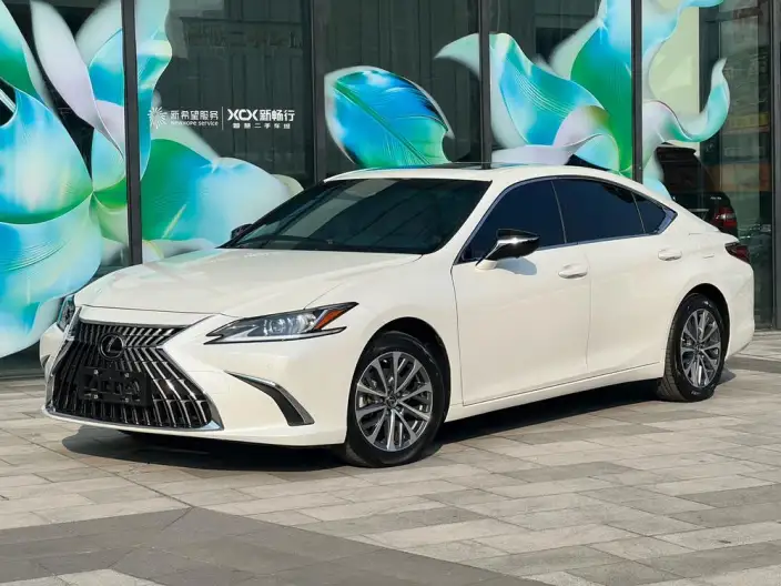 Lexus ES 2024 Model 200 Premium
