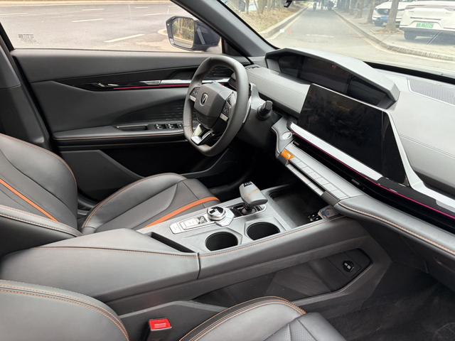 Changan UNI-V 2023 1.5T Premium – фото 6