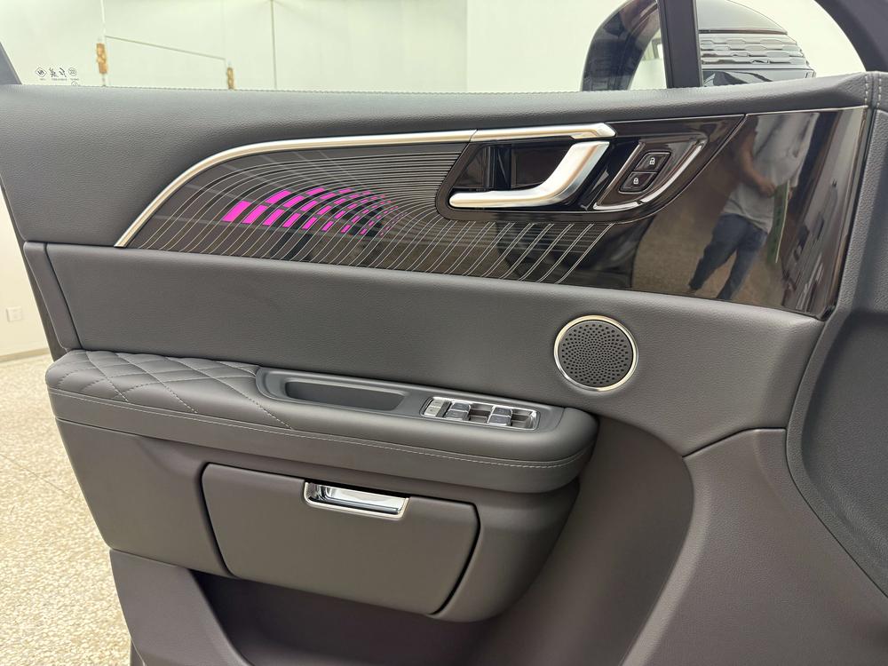 HONGQI E-HS9 Модель 2022 года комплектация 690km Flag Xiang Edition VI seat – фото 6