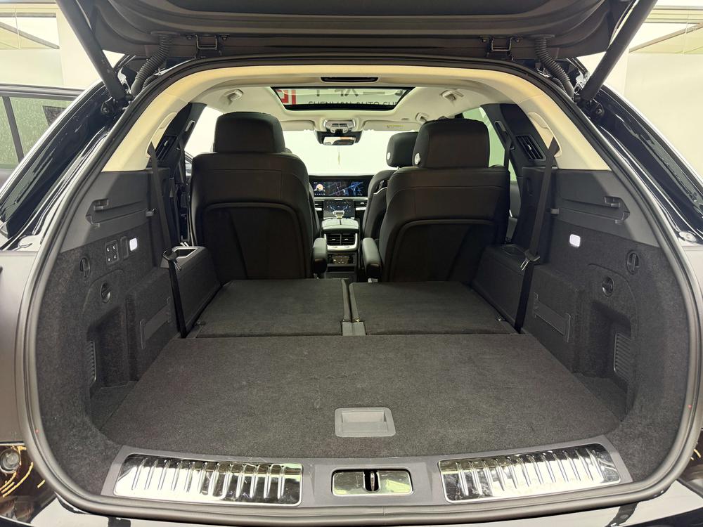 HONGQI E-HS9 Модель 2022 года комплектация 690km Flag Xiang Edition VI seat – фото 15