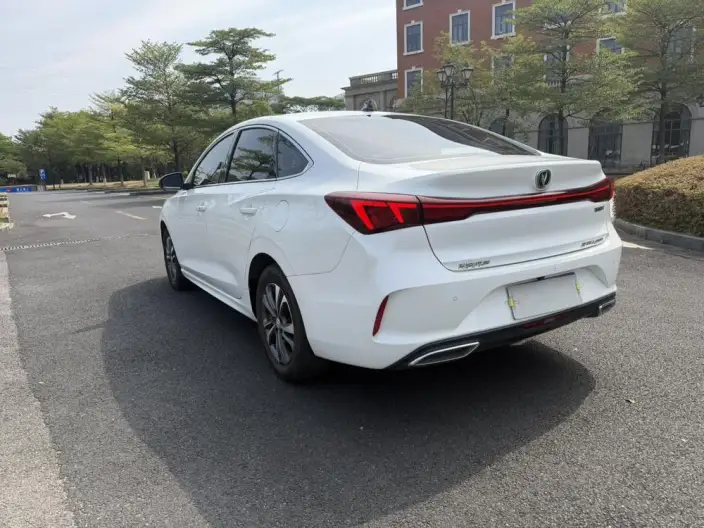 Changan Eado 2023 Model PLUS Changxiang Edition Blue whale NE 1.4T GDI DCT Noble Model – фото 5