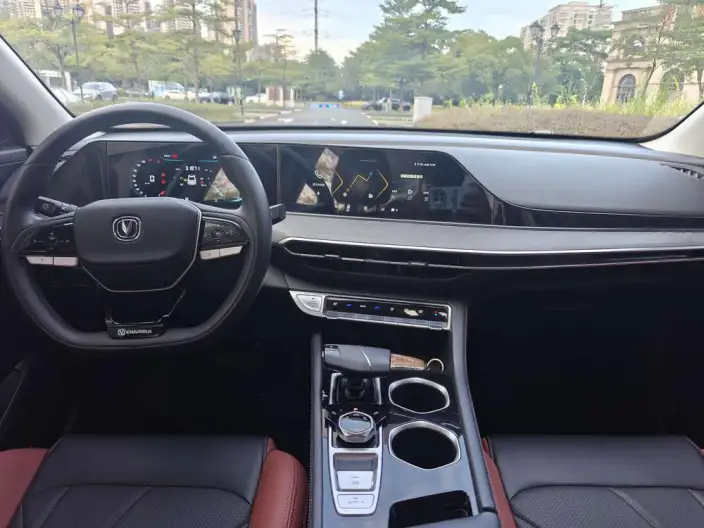 Changan Eado 2023 Model PLUS Changxiang Edition Blue whale NE 1.4T GDI DCT Noble Model – фото 8