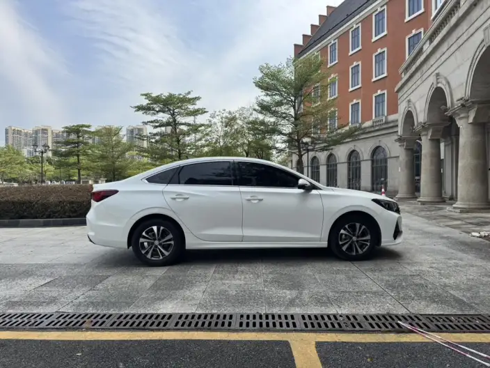 Changan Eado 2023 Model PLUS Changxiang Edition Blue whale NE 1.4T GDI DCT Noble Model – фото 8
