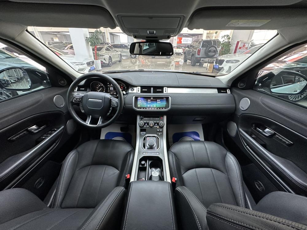 Range Rover Evoque 2018 240PS SE DYNAMIC Smart – фото 9