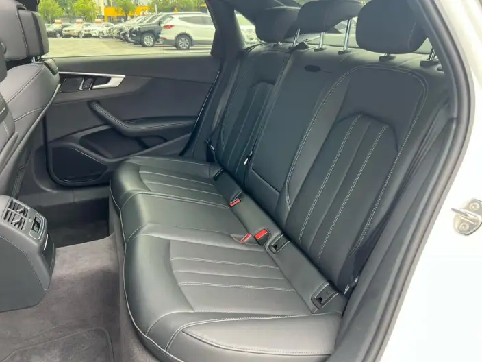 Audi A4 L 2023 Model 40 TFSI Luxury Dynamic Model – фото 9