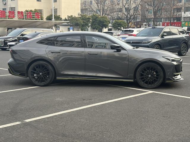 Changan UNI-V 2022 1.5T Sport – фото 4