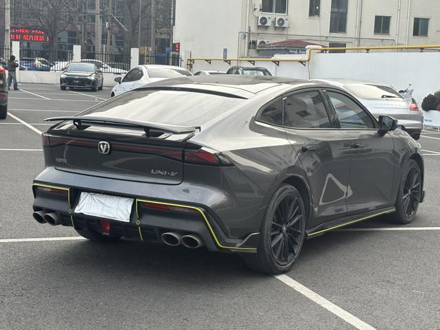 Changan UNI-V 2022 1.5T Sport – фото 5