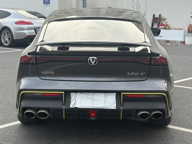 Changan UNI-V 2022 1.5T Sport – фото 6