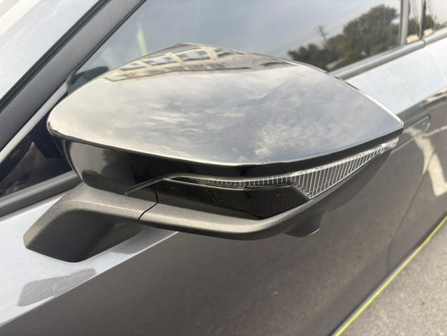 Changan UNI-V 2022 1.5T Sport – фото 10