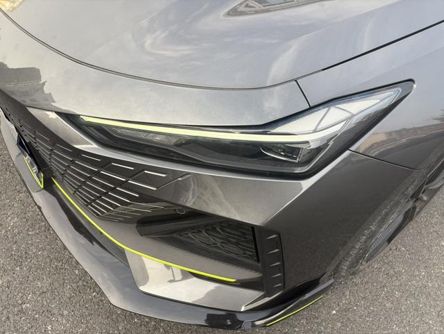 Changan UNI-V 2022 1.5T Sport – фото 11