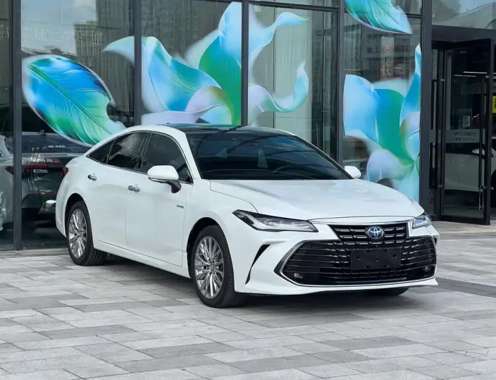 Toyota Avalon 2023 Model Intelligent Hybrid 2.5L E-CVT XLE Premium Edition – фото 3