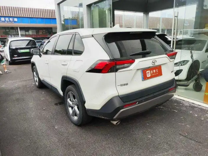 Toyota RAV4 2022 Model 2.0L CVT 2WD Fashion PLUS Edition – фото 3