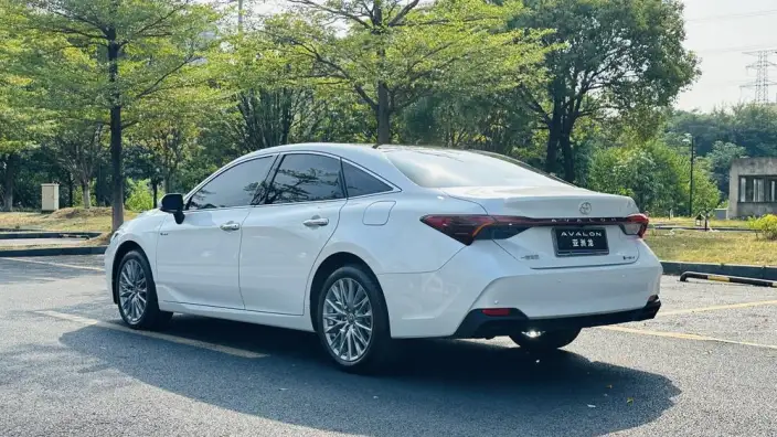 Toyota Avalon 2024 Model Intelligent Hybrid 2.0L E-CVT Deluxe Edition – фото 5