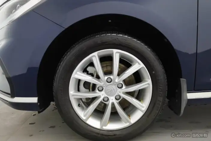 BYD Song MAX 2021 Model L Class Edition 1.5T Manual Luxury Model 7 seat – фото 9