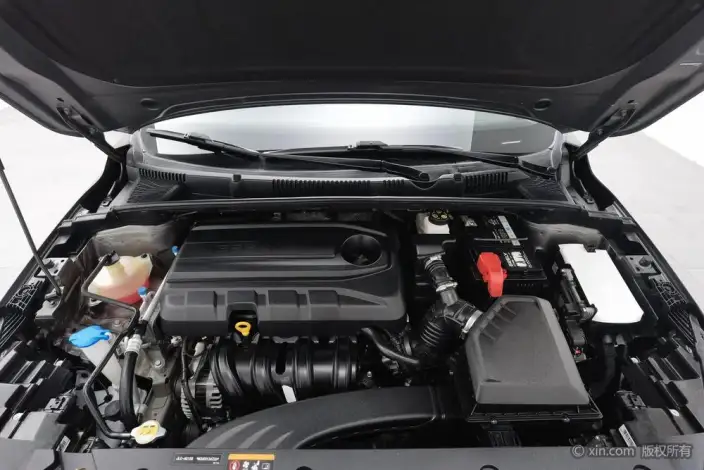 Geely Emgrand 2022 Model No. 4 Gen 1.5L CVT Noble Model – фото 5