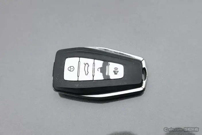 Geely Emgrand 2022 Model No. 4 Gen 1.5L CVT Noble Model – фото 6