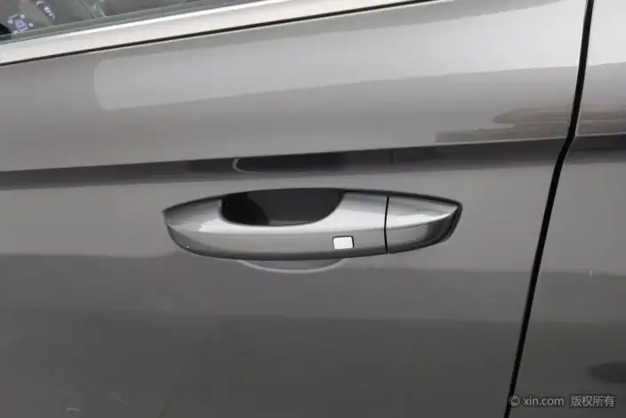 Geely Emgrand 2022 Model No. 4 Gen 1.5L CVT Noble Model – фото 9