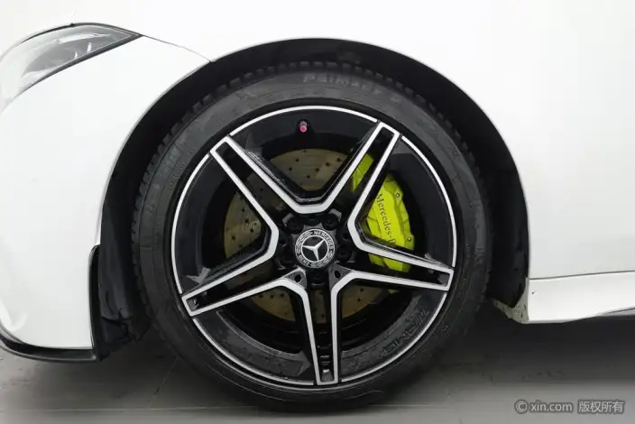 Mercedes-Benz CLS 2022 Model CLS 300 Luxury Model – фото 9