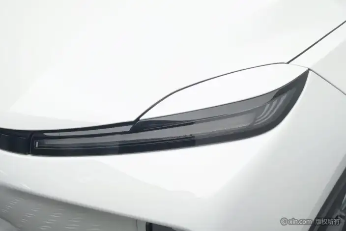 Geely Geometry E Firefly 2024 Model 301KM Xingguang – фото 7