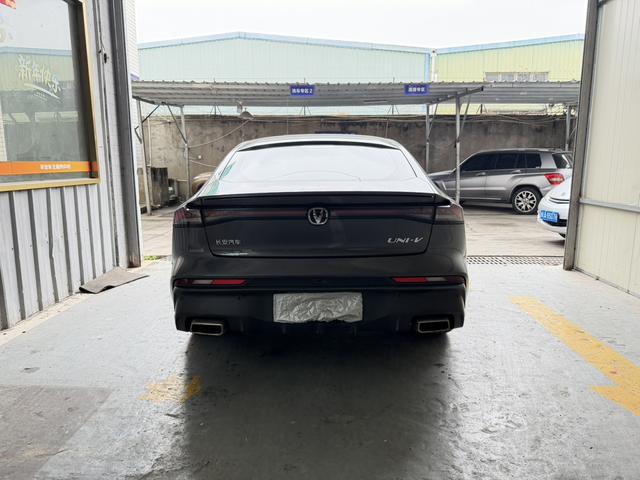 Changan UNI-V 2024 1.5T Premium Enjoy – фото 9