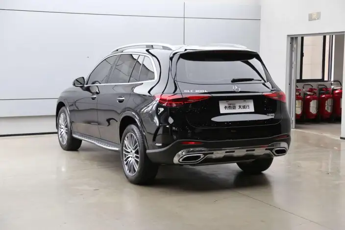 Mercedes-Benz GLC 2024 Model GLC 300 L 4MATIC Dynamic Model 5 seat – фото 4