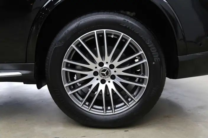 Mercedes-Benz GLC 2024 Model GLC 300 L 4MATIC Dynamic Model 5 seat – фото 7