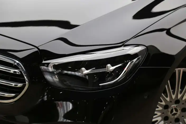 Mercedes-Benz E-Class 2023 Model E 300 L Luxury Model sedan – фото 9