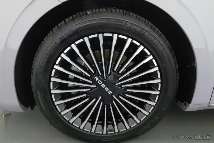 Roewe M7 DMH 2025 Model 160km Premium – фото 8