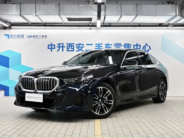 BMW 5 Series 2026 Model 530Li Leading Model M Sports Set – фото 1