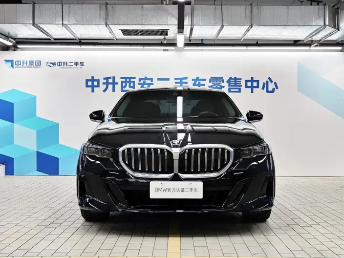 BMW 5 Series 2026 Model 530Li Leading Model M Sports Set – фото 2