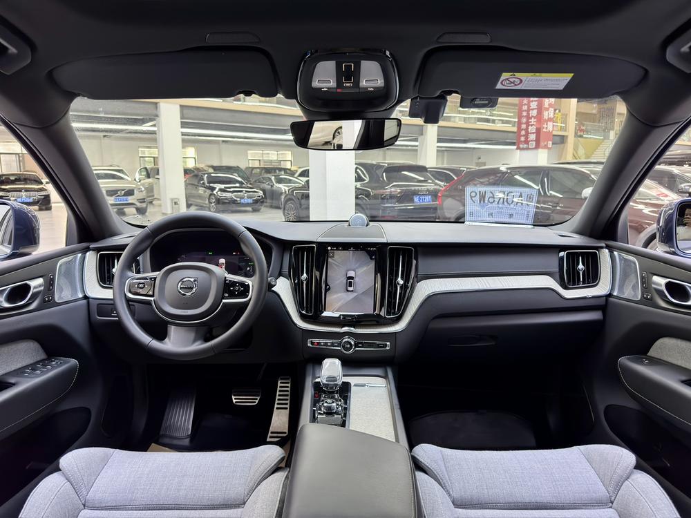 Volvo XC60 PHEV 2023 T 8 4WD Long Battery Life Pro Smart Elegance Deluxe Edition – фото 10