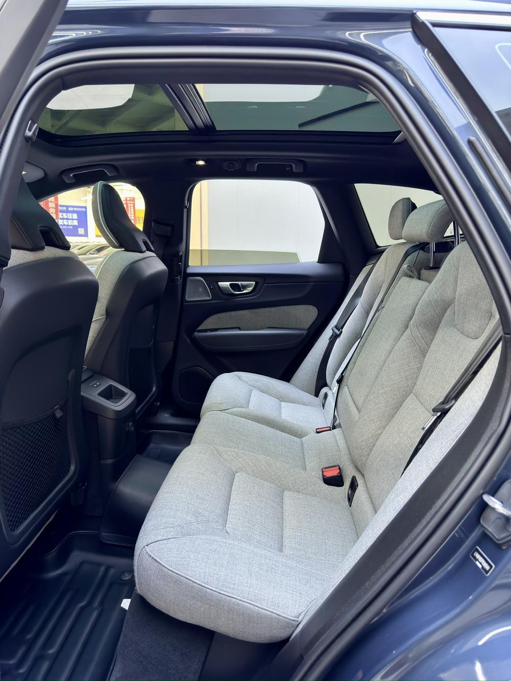 Volvo XC60 PHEV 2023 T 8 4WD Long Battery Life Pro Smart Elegance Deluxe Edition – фото 14