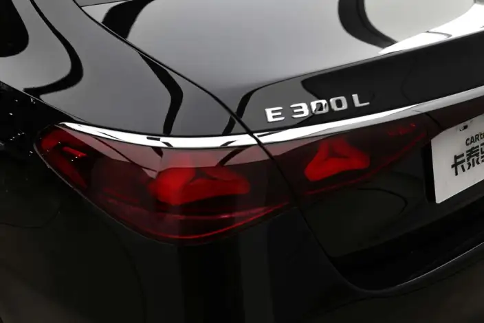 Mercedes-Benz E-Class 2026 Model E 300 L Fashion Model sedan – фото 10