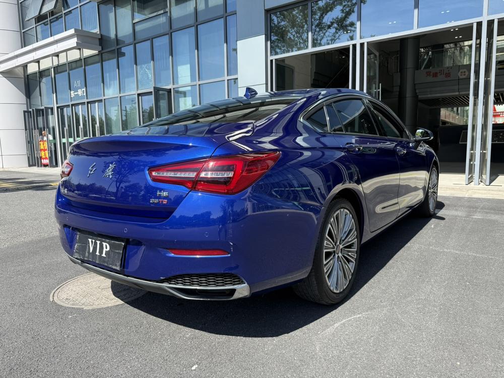 Hongqi H5 Classic 2022 1.8T Automatic Smartlink Flag Edition – фото 6