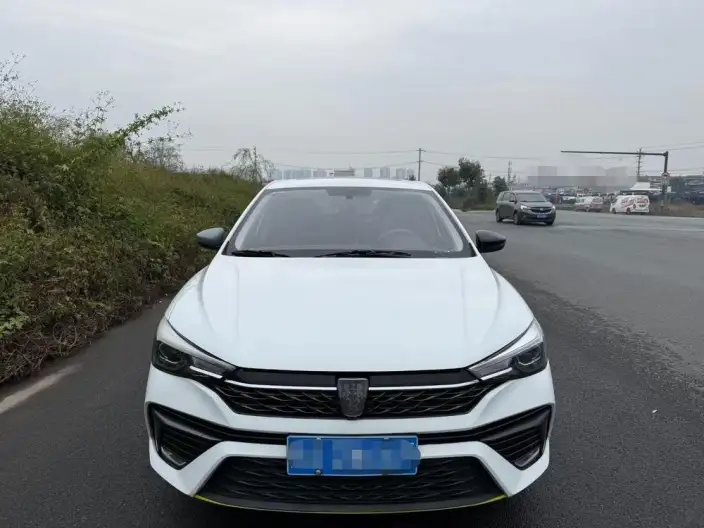 Roewe i5 2021 Model 1.5L CVT Platinum edition