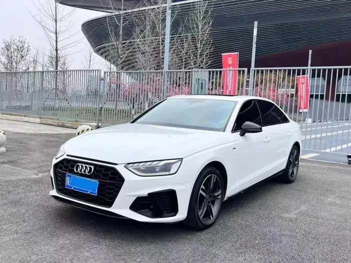 Audi A4 L 2022 Model 40 TFSI Fashion Dynamic Model – фото 1
