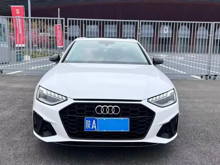 Audi A4 L 2022 Model 40 TFSI Fashion Dynamic Model – фото 2