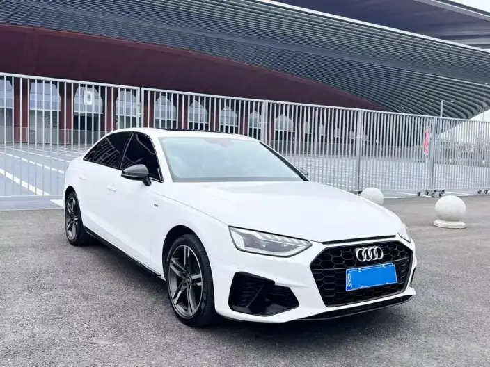 Audi A4 L 2022 Model 40 TFSI Fashion Dynamic Model – фото 3