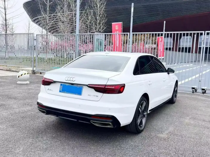 Audi A4 L 2022 Model 40 TFSI Fashion Dynamic Model – фото 6
