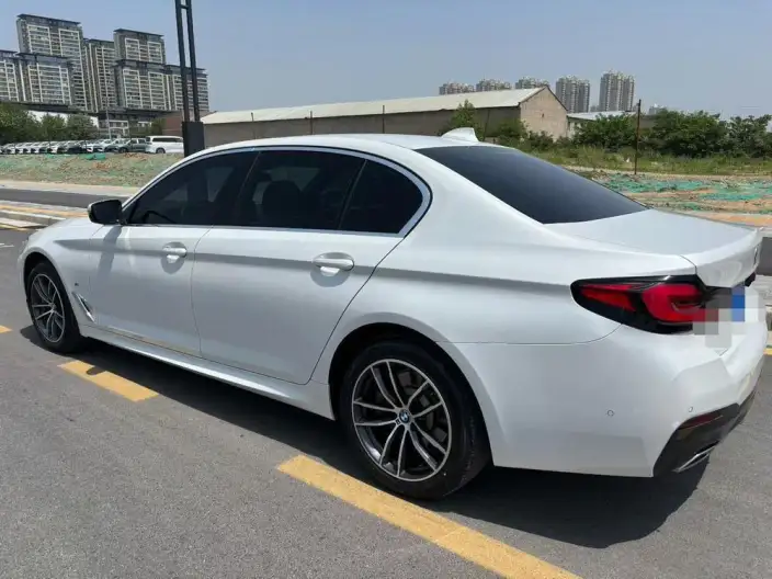 BMW 5 Series 2022 Model Facelift 525Li M Sports Set – фото 4