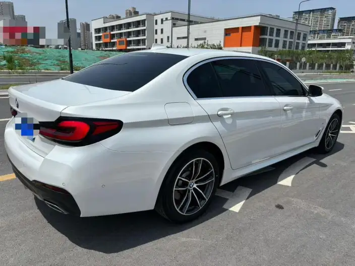 BMW 5 Series 2022 Model Facelift 525Li M Sports Set – фото 6