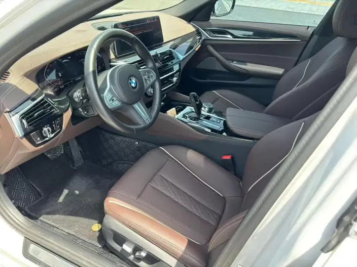 BMW 5 Series 2022 Model Facelift 525Li M Sports Set – фото 8