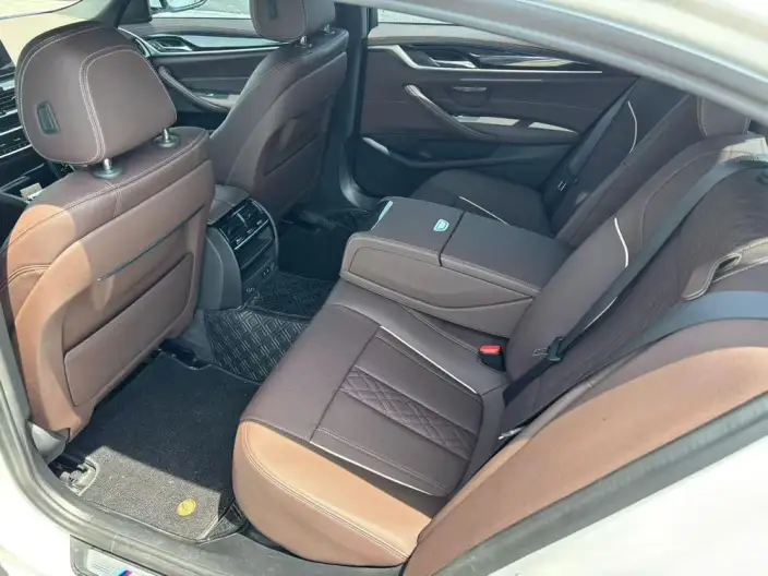 BMW 5 Series 2022 Model Facelift 525Li M Sports Set – фото 9