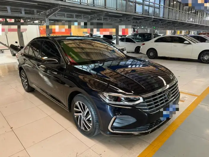 Volkswagen Lavida 2023 Model Facelift 1.5L Automatic Five million editions – фото 3
